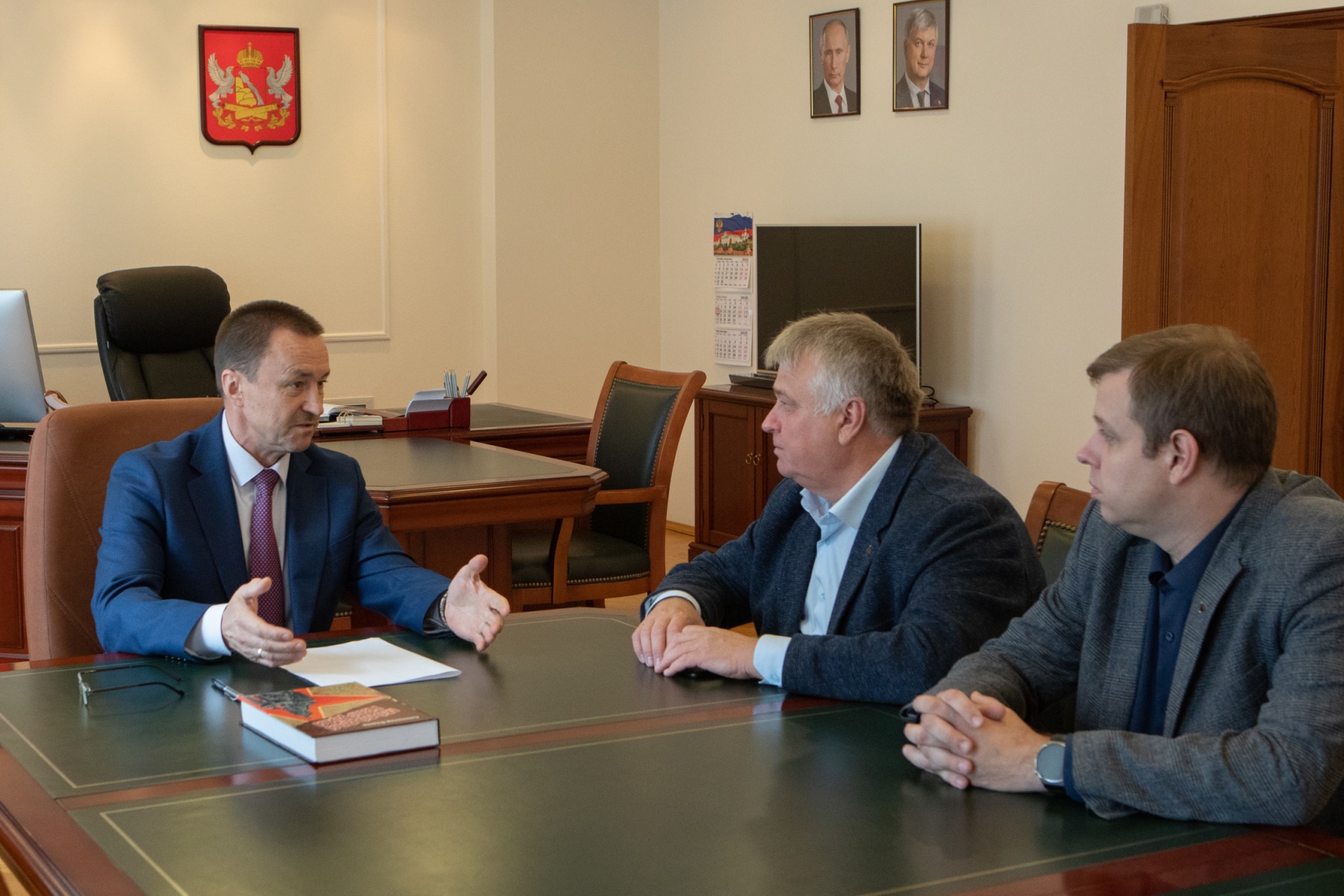 Продолжаются рабочие встречи Юрия Матузова с депутатами Воронежской областной Думы