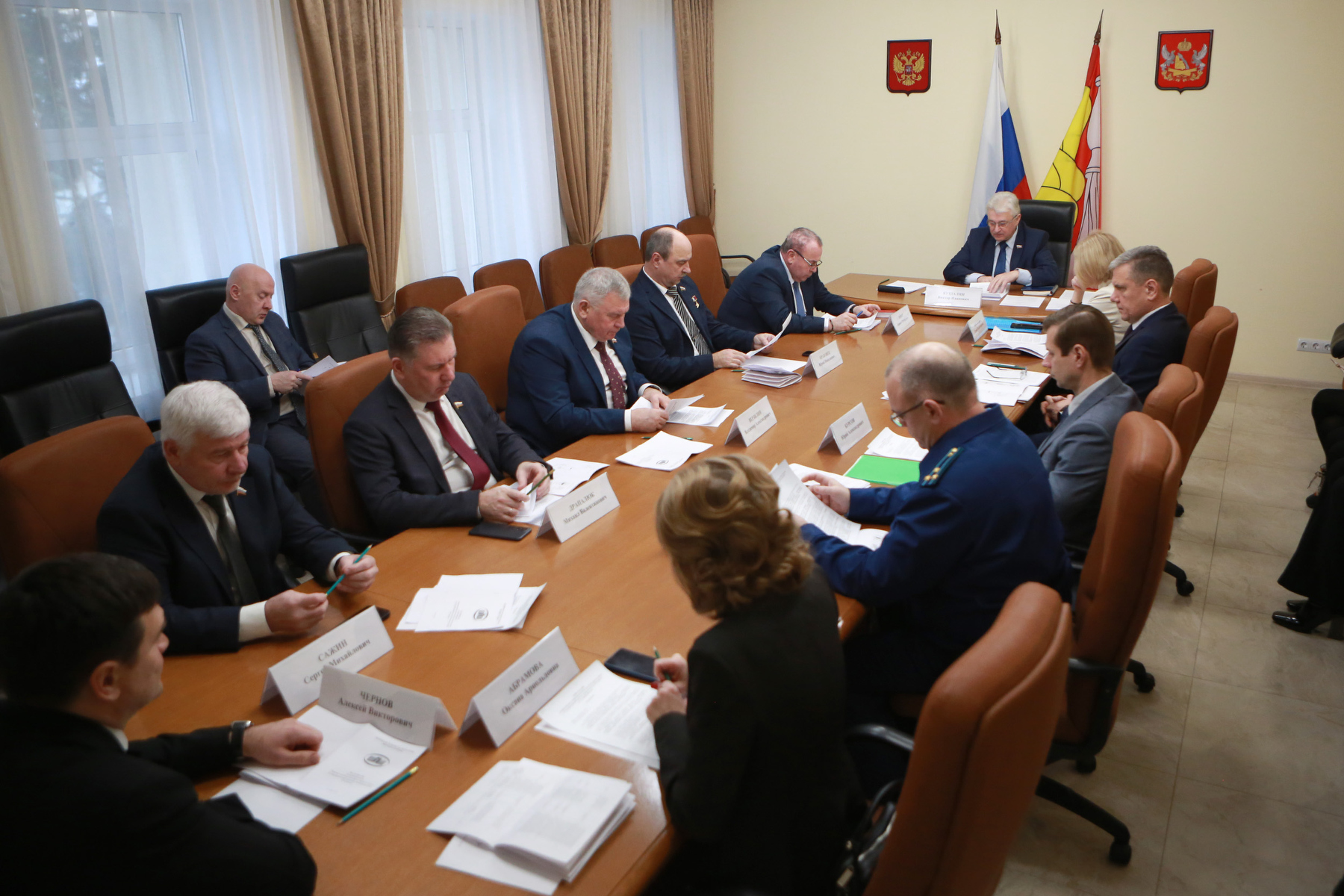 Состоялось заседание Комитета по государственной политике, законодательству и Регламенту