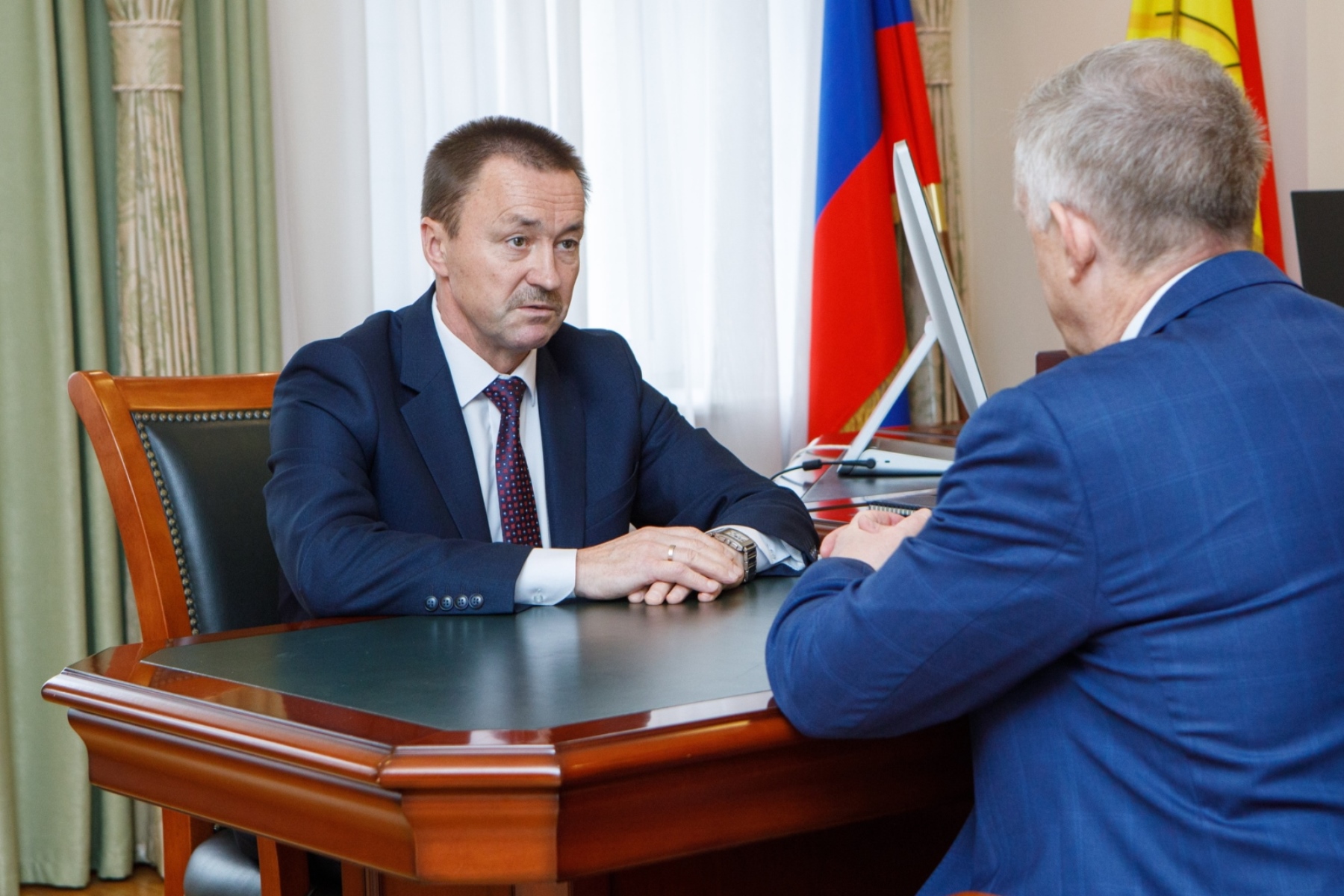 Юрий Матузов обсудил с депутатами повышение качества законотворческой деятельности